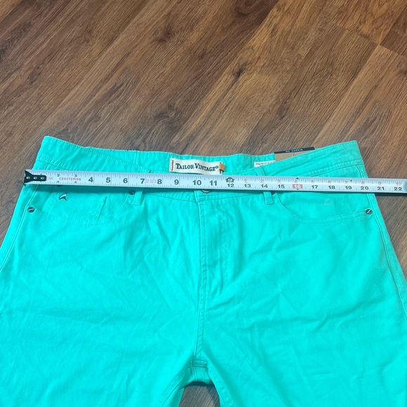 NWT - Men's Tailor Vintage - Green Khaki Shorts - 38 - Picture 7 of 12